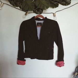 ⌛️LAST CHANCE⏳// AEO black blazer.